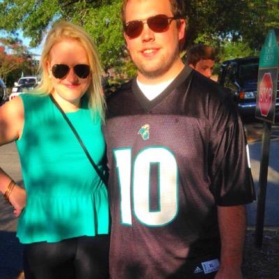 hottytoddy692's profile picture. short hair. don't care.