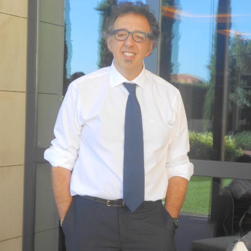 CAMINANDO hacia adelante con los cambios. Me queda mucho por aprender y mucho por compartir y disfrutar con las personas que me rodean.