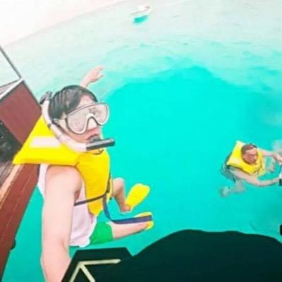 tearsyear_'s profile picture. 
