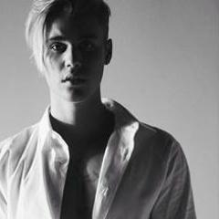 MI SUEÑO SER ONE LESS LONELY GIRL :3 Yo se que algun dia lo Cumplire.te amo Justin :3