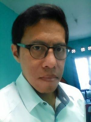 danimahtiar105's profile picture. 