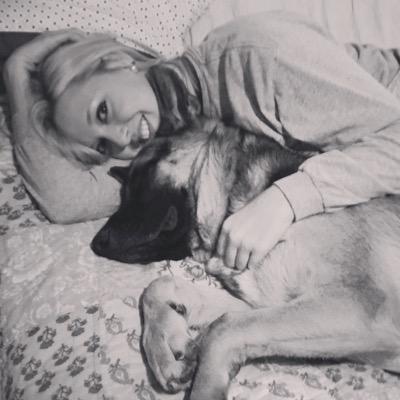 lynzimpeoples's profile picture. 