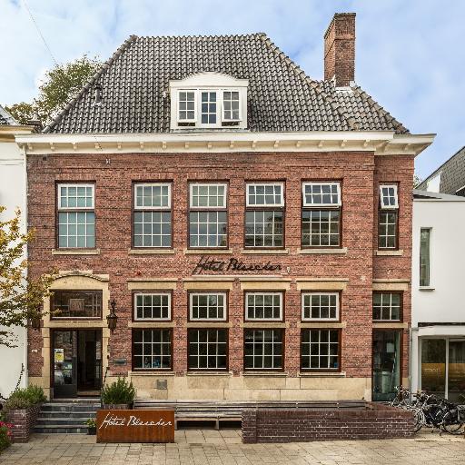 HotelBleecker's profile picture. Luxe Boutique hotel in centrum Bloemendaal op steenworp afstand van Haarlem en Amsterdam. Rust en ruimte vlakbij de het strand.