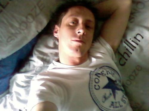 jamiee82's profile picture. yo! well im a fun lovin mad lad who luvs his fam n his friends cos well...theyre jus wsum.im fit n sporty n like 2keep healthy n im a trained chef n also tutor