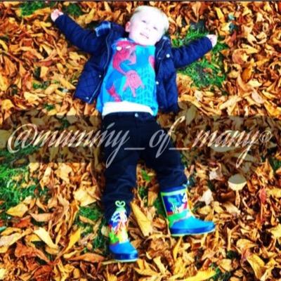 Mummy_of_many's profile picture. Mrs Dicky bird. Family life without the filter. Fuelled by coffee, cake & the little army I call my own ❤️ insta: Mummy_of_many