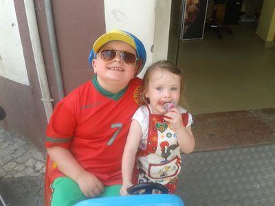 LisaJane1604's profile picture. 