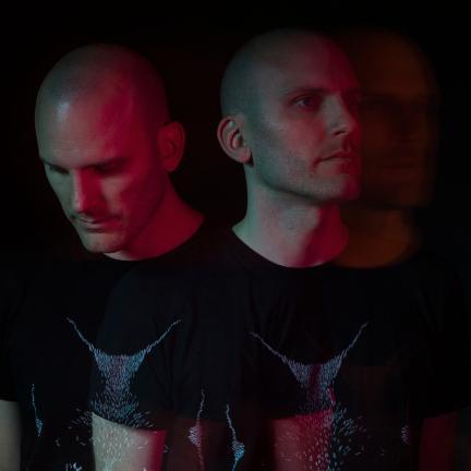 Swedish DJ, producer, label owner & manager of @lowbitrecords. Lead audio C++ coder for AR/VR & video games! Bookings: https://t.co/7pT8ZQJq01
