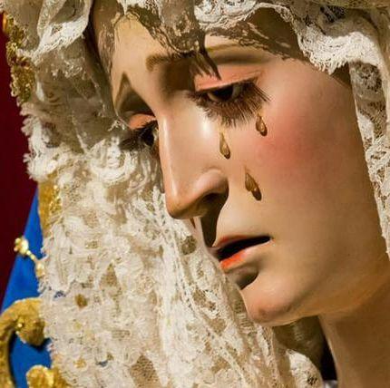 Pasion por mi Virgen de la Estrella 🌟 y mi Cristo de la Humillacion 🖤🤍, devocion por la Virgen de la Caridad🖤, y malagueño por los cuatro costaos