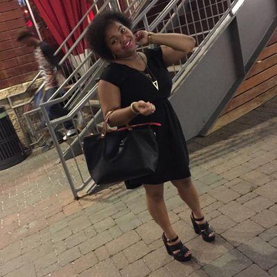 Hiii Im Al a real chill person with a lotta personality! Get to know me :) #WSSU18 #NursingMajor #PSYMinor