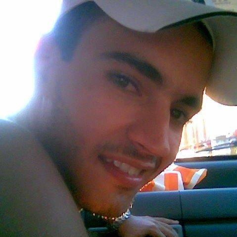 andypa8's profile picture. 