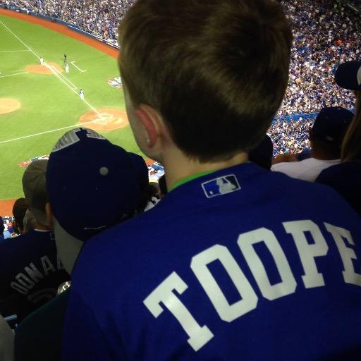 thetoope's profile picture. I'm alive. and well.