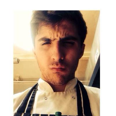 chef at the gate Sutton, lover of good food and drink follow my Instagram for gastro pub cuisine !! chefs_talk !! thanks