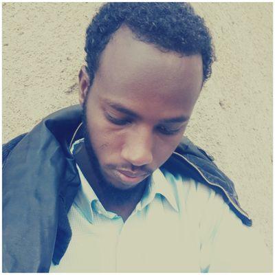 tahliil83's profile picture. 