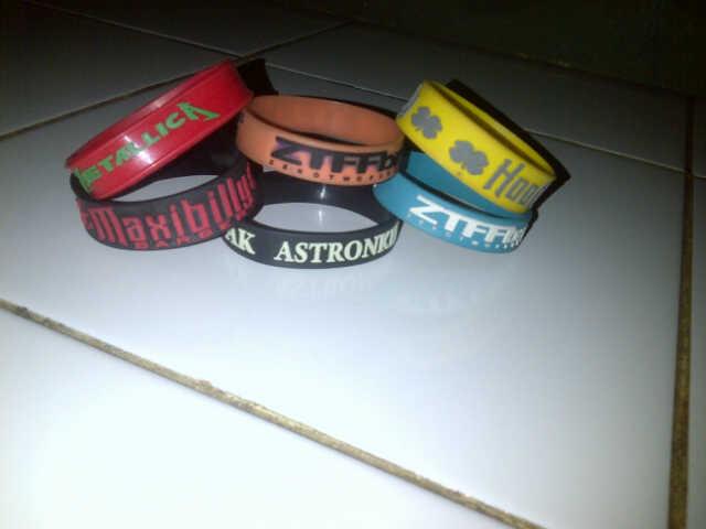 My pin:2AC44221 ,Line:Dhio05 ,WA:087789000321 ,SdnSerang2..6E.