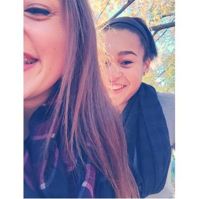 jade_quinones's profile picture. 