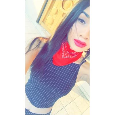 MissDee_Licious's profile picture. 'whatever you are, be a good one' - Abraham Lincoln