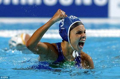 # waterpoloplayer 
3 scudetti,1 supercoppa europea.
#Belgrado2006 ,#Budapest2014,#kazan 2015,#belgrado2016 #rio2016  
#setterosa ❤