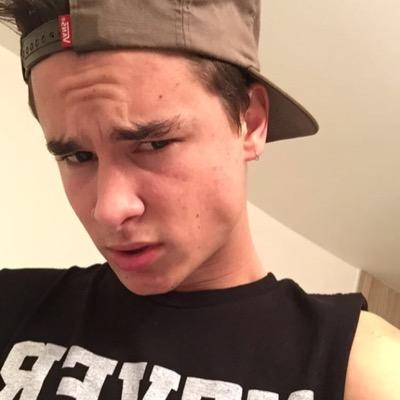 Leakedkian's profile picture. Kian Robert Lawley ❤️