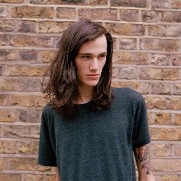 baepoltergeist's profile picture. 