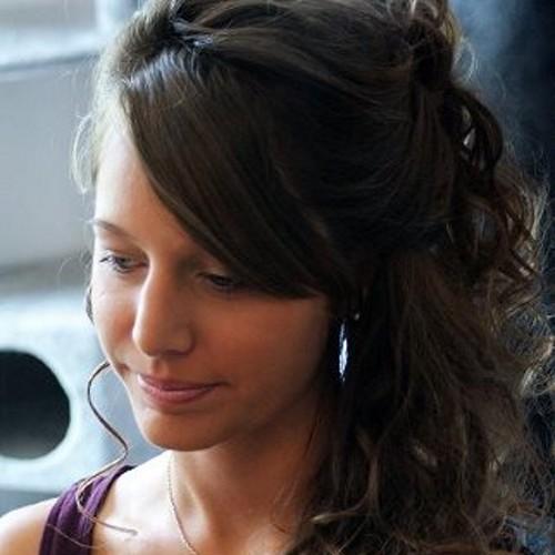 AnneCHubert's profile picture. Chef de projets chez Boulanger - pilotage des ouvertures de magasins - #Happytech - #fandehandball