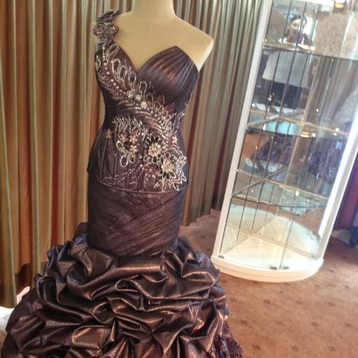 ElsaherWojdan's profile picture. اله ام صنم ؟ بعيدا عن كلشي مش متفائله