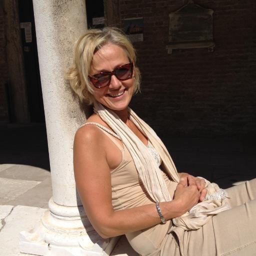 Yvonverine's profile picture. 