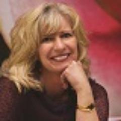 PR consultant - workers' compensation, professional service firms. Media relations, web copy and marketing writing. Mom to a boxer.