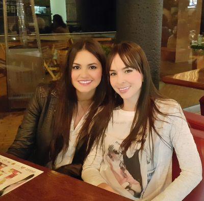 caroltogar123's profile picture. 