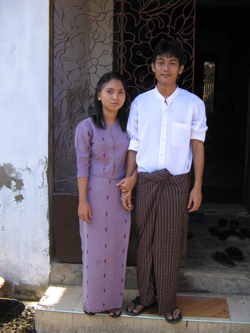 MoeThalNya's profile picture. Network and System Engineer