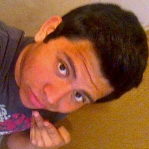 Me llamo Oscar Emmanuel tengo 18 años mi fecha de nacimiento es 19 /04/1997 lo que me gusta el rap