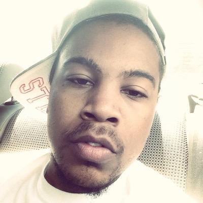 I just be Chillin keeping it 1000 #DreadHead Follow Me Bih
