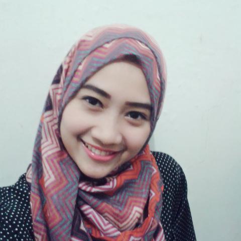 the cheerful one, still chasing the sunshine cause I believe that I will be the real Public Relations in the future :)