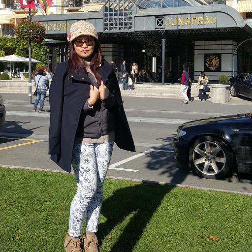 OceanRose_RoMi's profile picture. travel, books, movies, fashion.