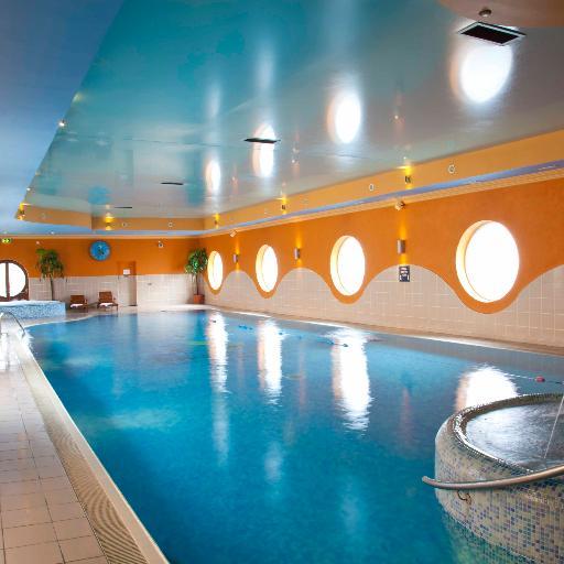 Seven Oaks Hotel is located in Carlow town. Only one hour from Dublin City. Contemporary, relaxing and the perfect place to unwind with Leisure facilities