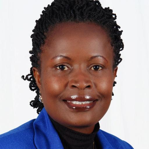 Lizzyat10's profile picture. Communications expert