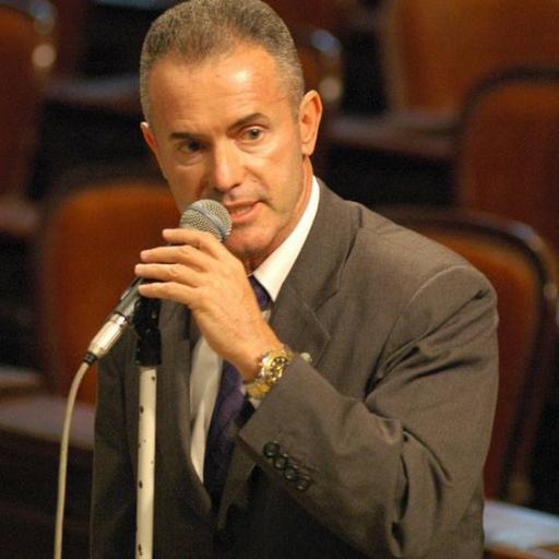 Deputado Estadual do Rio, idealizador do Programa Social da Mangueira, reconhecido nacional e internacionalmente.