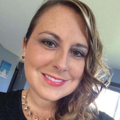 Lizzie_Lou_84's profile picture. Kindergarten teacher. Younique presenter.