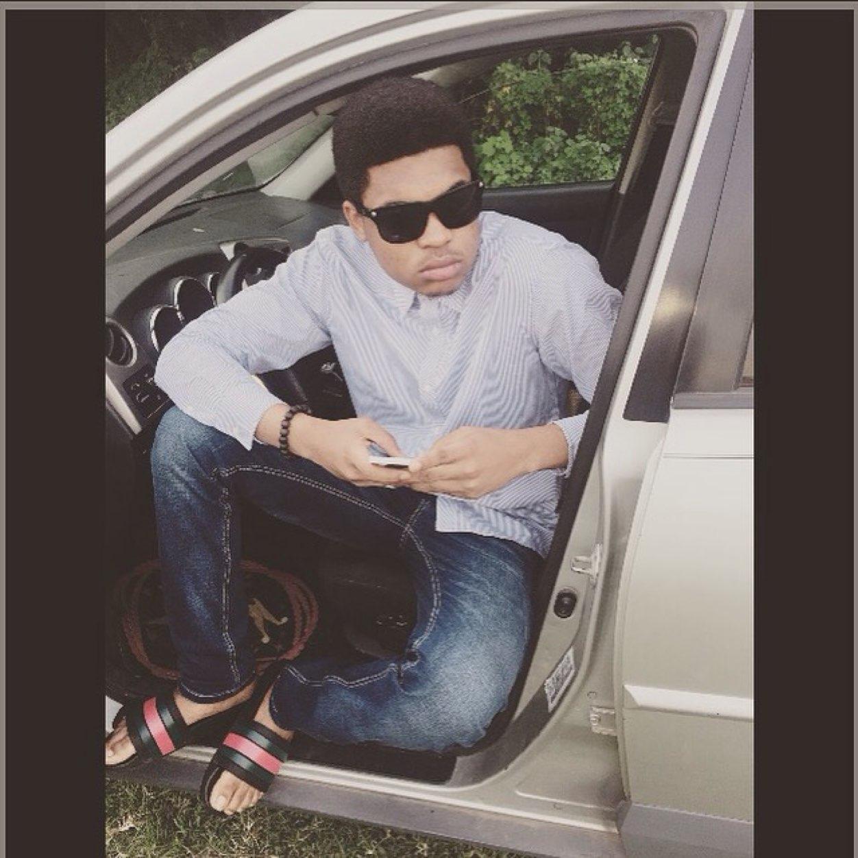 Iam_babayo's profile picture. Love me?cool. Hate me? Ur cup of tea. Don't know me? Don't judge me. Think you know me? You have no idea,just get to know me!