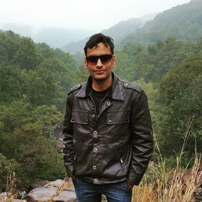 Harsh_24_7's profile picture. 