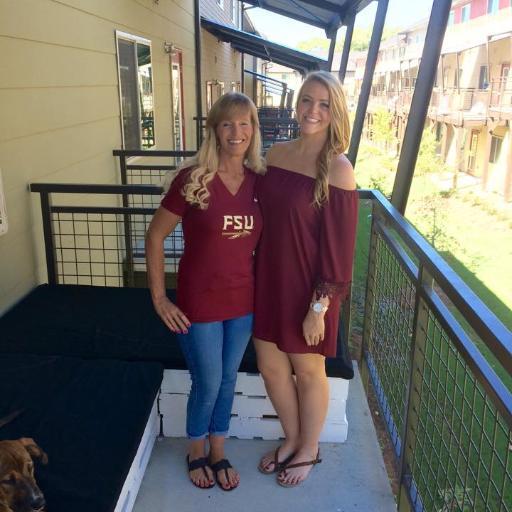 Born & raised in the UK 🇬🇧 Living in the USA & loving it 🇺🇸 Married to my amazing Hubby 💙 Extremely proud Mum of our beautiful daughter 💖 Love my NOLES 🍢