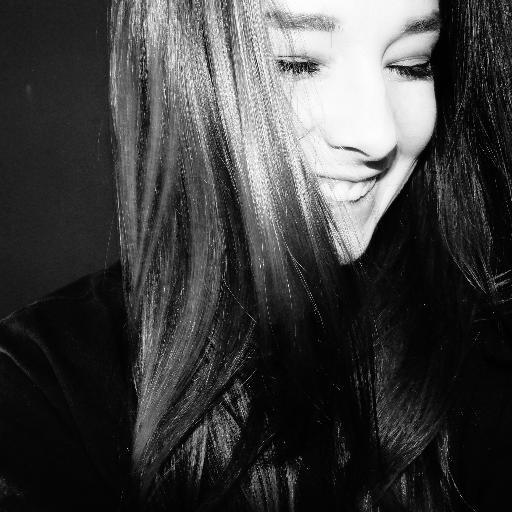 gmoteee's profile picture. reading the tea or tweeting about the Padres, probably.