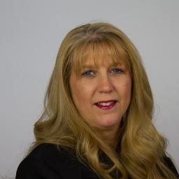 Lisa is a keynote speaker, mentor & coach. She is a member of many chambers of commerce & supporting many non-profit firms. Call 289-624-2395 for appointment.