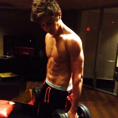 AuztinGordon's profile picture. 