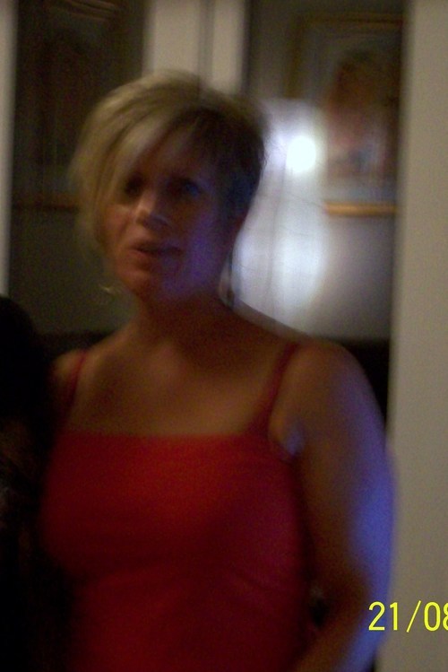 elljess's profile picture. I consider myself a good person and love music especially RnB, Soul, Motown and Hip hop, but only that genre,Sorry! I love dancing and Liverpool FC !