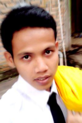 RahmatF70142110's profile picture. 