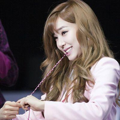 Just a girl who fell in love with KOREA ♥