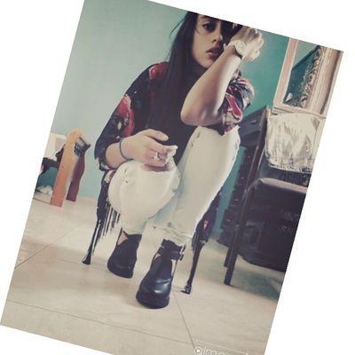 Maria__chek's profile picture. Hmv 
Daniel mon hlel 
Selena ma femme