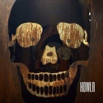 THE HOWLR