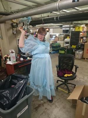 Livingaturmoms's profile picture. living in community. funny things are shared.