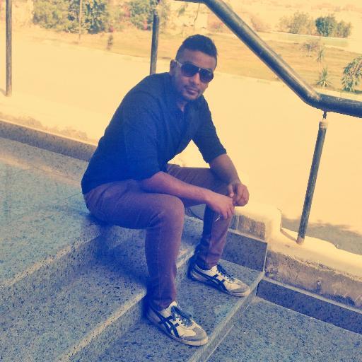 كليه الهندسه جامعه النهضه . أهلاوي مدريدي . بموت في الشعر وكتابته . مسلم